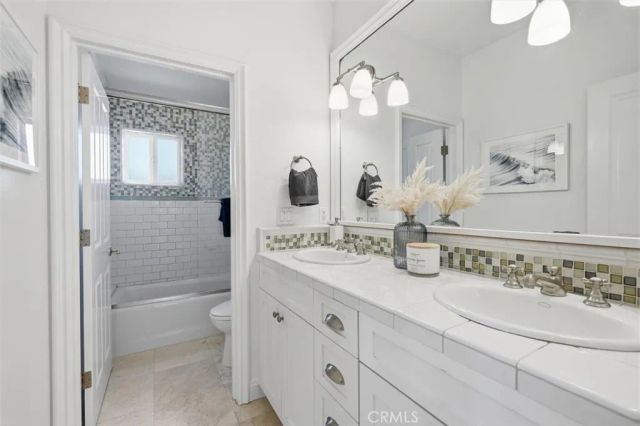 1038 Avenue D, Redondo Beach, CA 90277