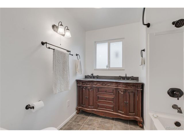 4641 Dixon Dr, Westminster, CO 80031