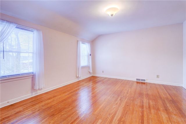 50 Rogers Parkway, Irondequoit, NY 14617