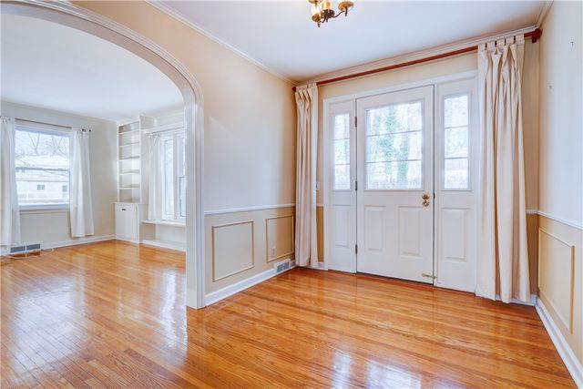 50 Rogers Parkway, Irondequoit, NY 14617