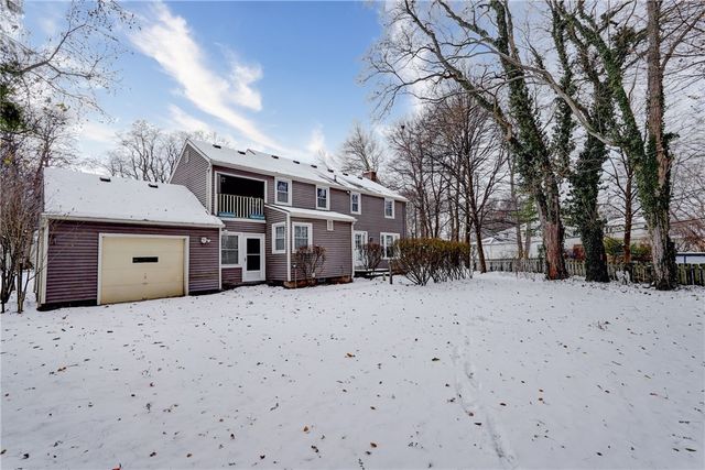 50 Rogers Parkway, Irondequoit, NY 14617