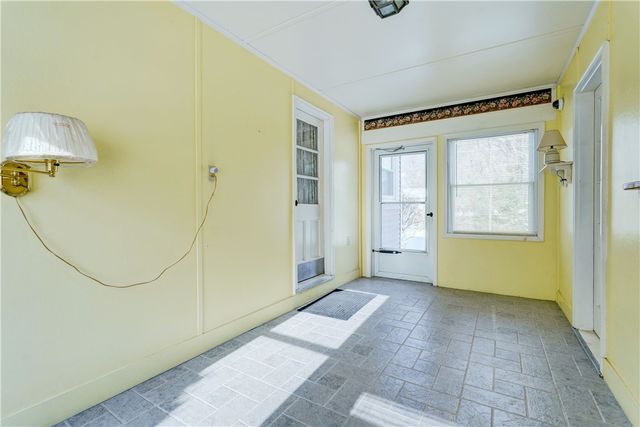 50 Rogers Parkway, Irondequoit, NY 14617