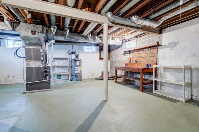 50 Rogers Parkway, Irondequoit, NY 14617