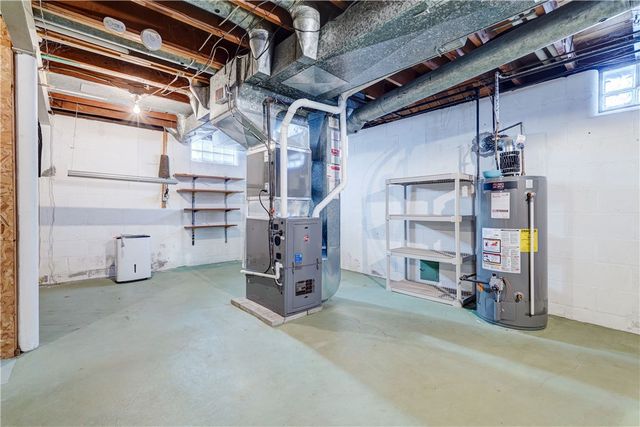 50 Rogers Parkway, Irondequoit, NY 14617