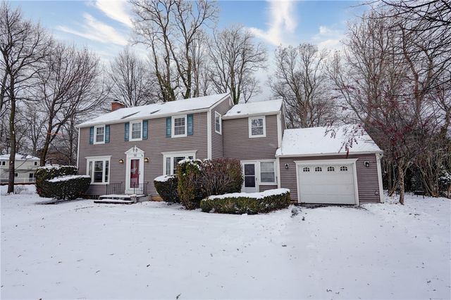 50 Rogers Parkway, Irondequoit, NY 14617