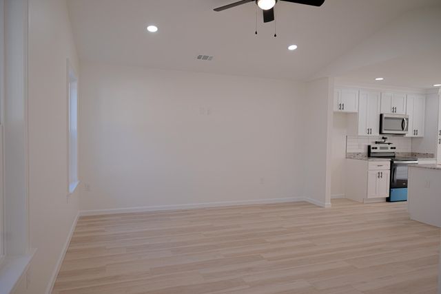 651 S Center Street, Spartanburg, SC 29301