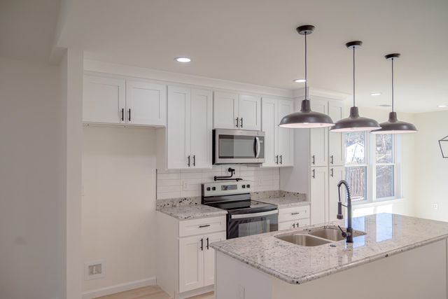 651 S Center Street, Spartanburg, SC 29301