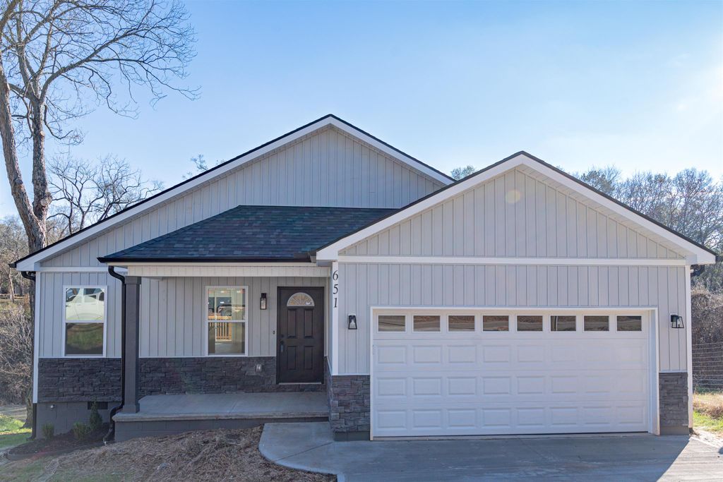 651 S Center Street, Spartanburg, SC 29301