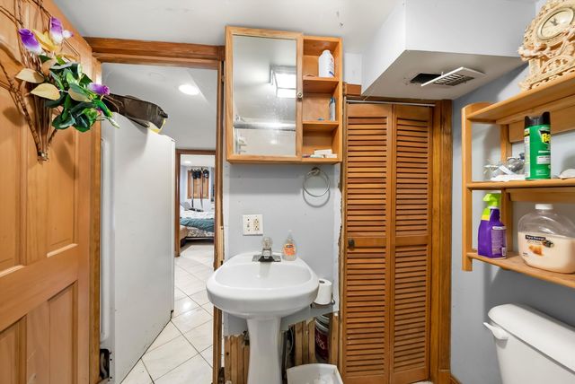 5350 S 73rd Avenue, Summit, IL 60501