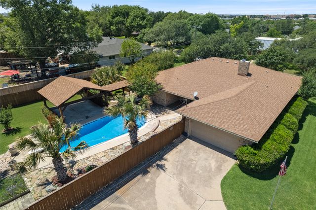 1101 Montego Road, Fort Worth, TX 76116