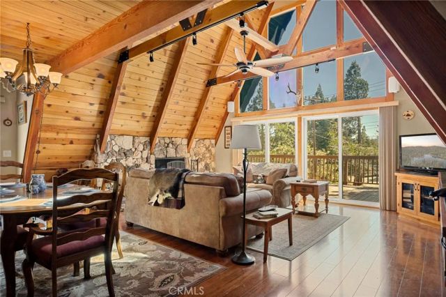 348 Brentwood, Lake Arrowhead, CA 92352