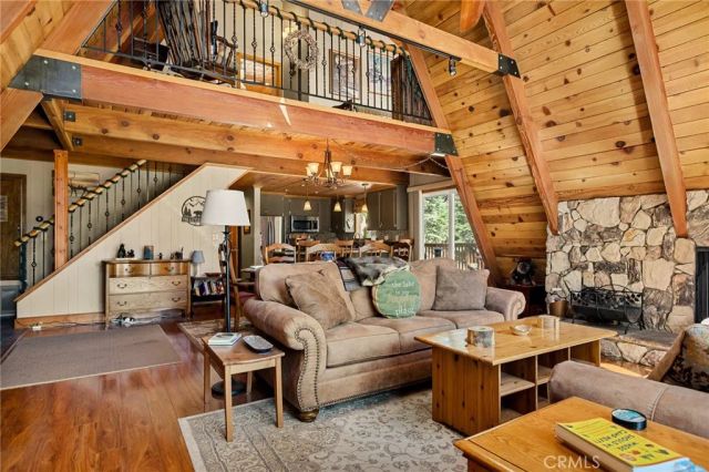 348 Brentwood, Lake Arrowhead, CA 92352