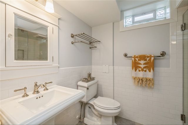 124 34th Street, Des Moines, IA 50312