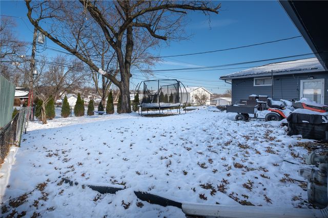 2908 Schultz Drive NW, Cedar Rapids, IA 52405