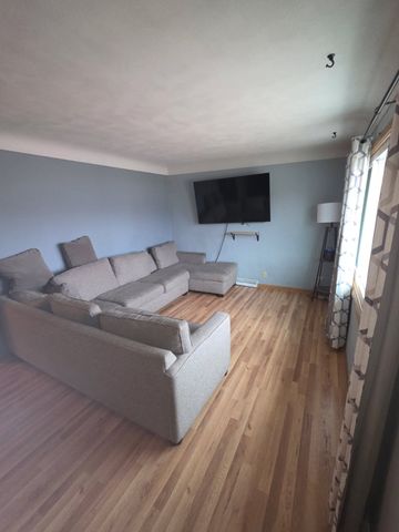 2908 Schultz Drive NW, Cedar Rapids, IA 52405