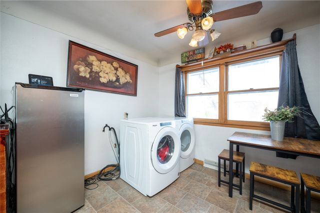 2908 Schultz Drive NW, Cedar Rapids, IA 52405