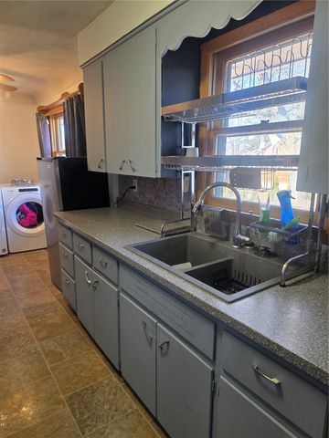 2908 Schultz Drive NW, Cedar Rapids, IA 52405