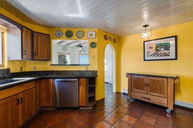 5 Cerrado Court, Santa Fe, NM 87508