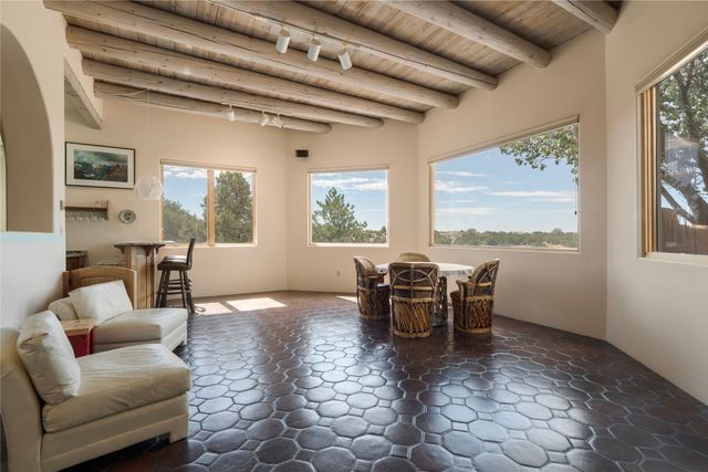 5 Cerrado Court, Santa Fe, NM 87508
