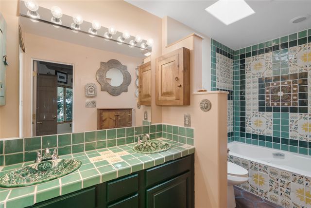 5 Cerrado Court, Santa Fe, NM 87508