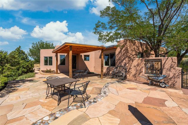 5 Cerrado Court, Santa Fe, NM 87508