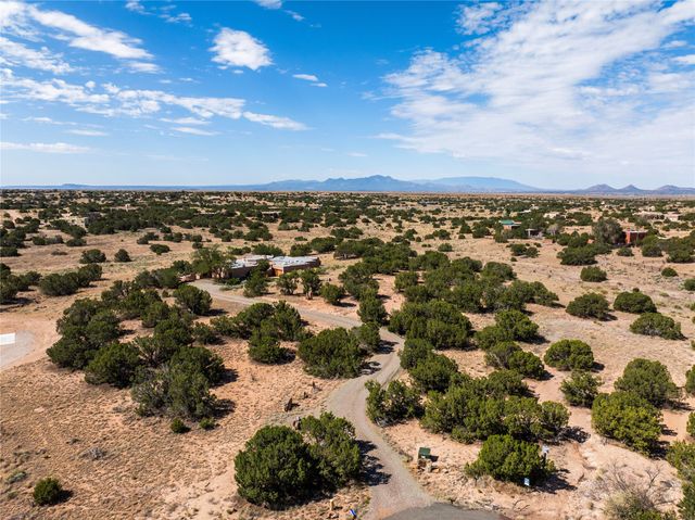 5 Cerrado Court, Santa Fe, NM 87508