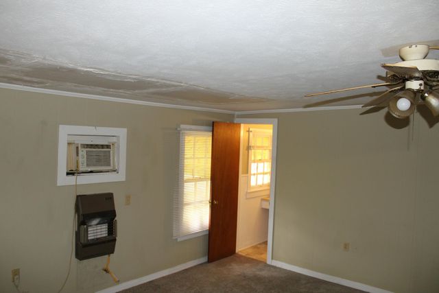 1619 Williams St., Prentiss, MS 39474