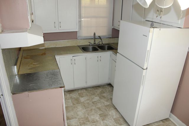 1619 Williams St., Prentiss, MS 39474