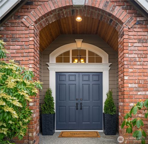 2211 274th Court SE, Sammamish, WA 98075