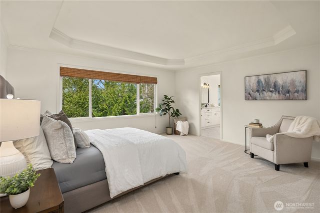 2211 274th Court SE, Sammamish, WA 98075