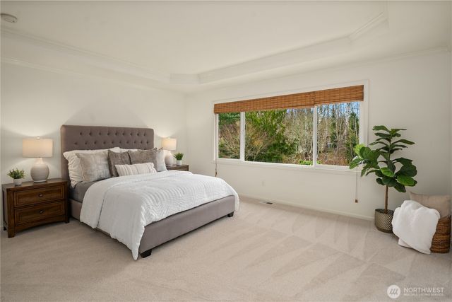 2211 274th Court SE, Sammamish, WA 98075