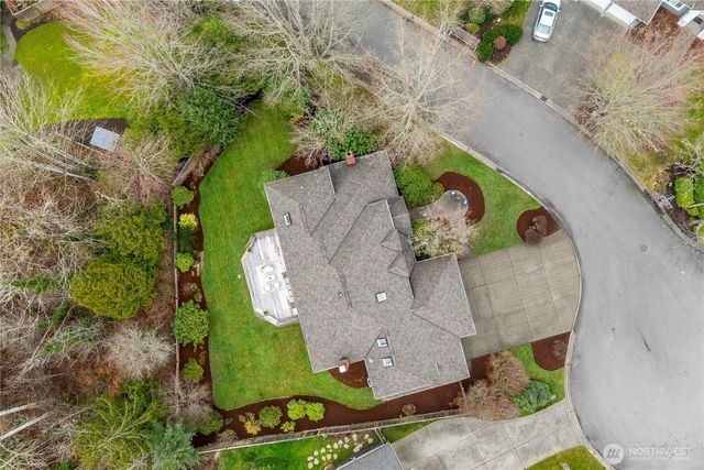 2211 274th Court SE, Sammamish, WA 98075