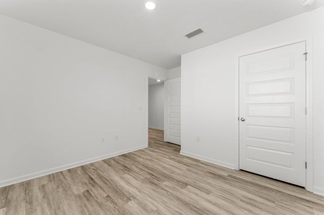 453 Riverwalk Circle, Freeport, FL 32439