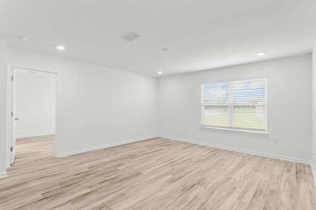 453 Riverwalk Circle, Freeport, FL 32439