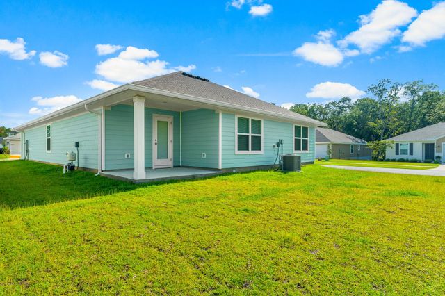 453 Riverwalk Circle, Freeport, FL 32439