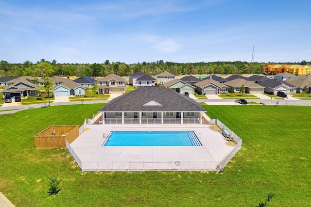 453 Riverwalk Circle, Freeport, FL 32439