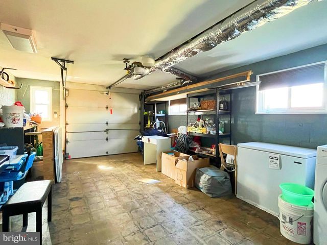 920 VANDERWOOD, Baltimore, MD 21228