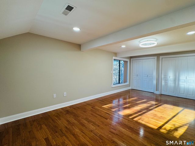 2 Highland Square 2, Avon, CT 06001