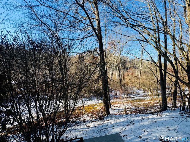 2 Highland Square 2, Avon, CT 06001