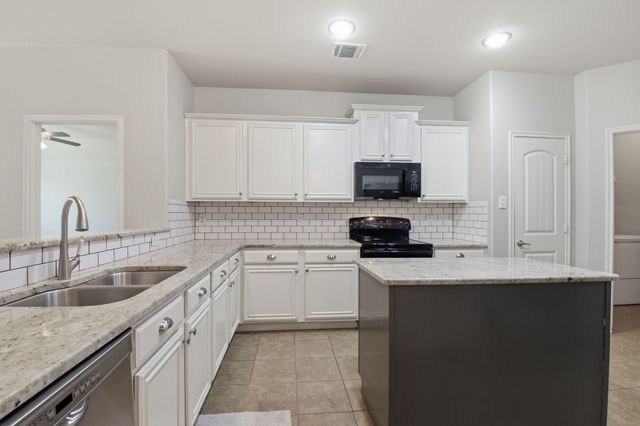125 Meadow Crest Drive, Princeton, TX 75407