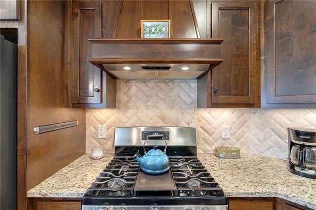2450 Oldfield Drive, Bogart, GA 30622