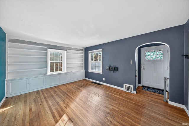 2106 Hollywood Place, South Bend, IN 46616