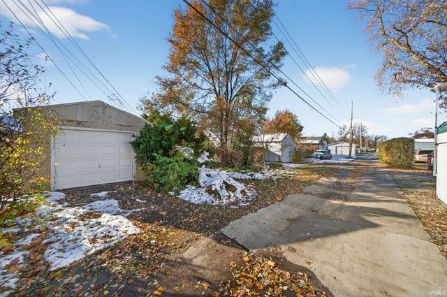 2106 Hollywood Place, South Bend, IN 46616