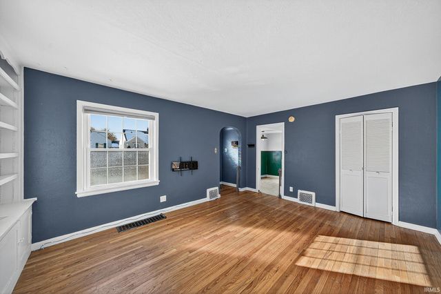 2106 Hollywood Place, South Bend, IN 46616