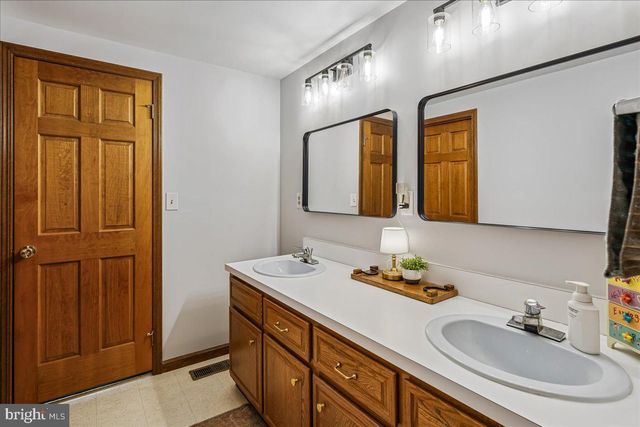 4444 MILLS RD, Sharpsburg, MD 21782