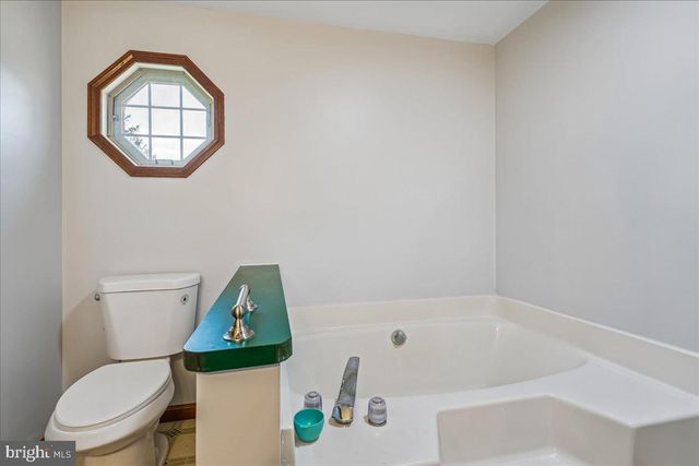 4444 MILLS RD, Sharpsburg, MD 21782