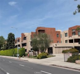 7826 Topanga Canyon 109, Canoga Park, CA 91304