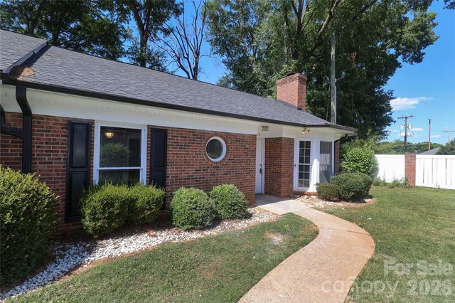 1214 E Franklin Boulevard A, Gastonia, NC 28054