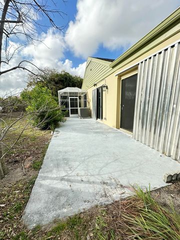 7729 Forest Green Lane, Boynton Beach, FL 33436