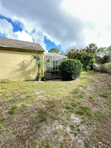 7729 Forest Green Lane, Boynton Beach, FL 33436